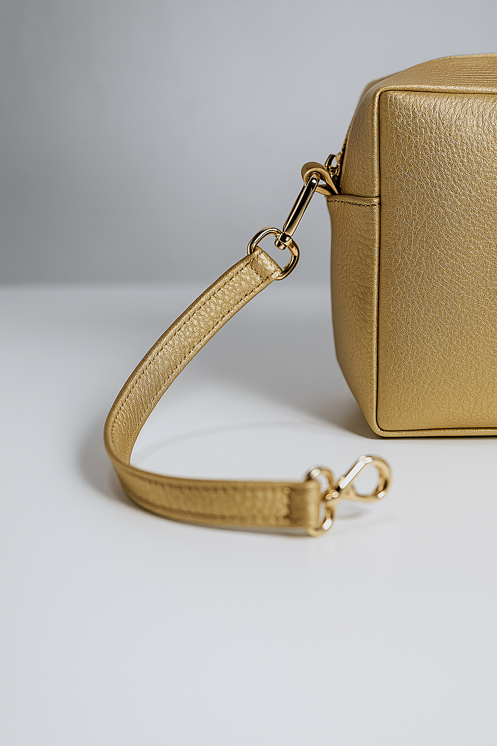 BABY HANDLE       Oro Viejo