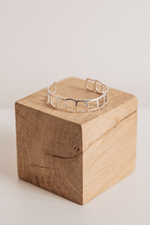 Cargar imagen en el visor de la galería, BRAZALETE IRIS
